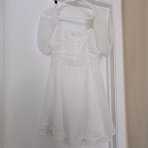 🌷 Altar’d State Leigha Puff Sleeve Dress